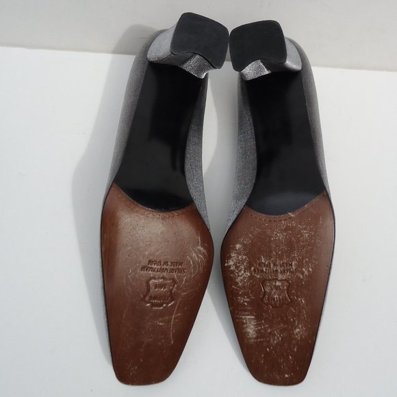 SIZE 9.5 B. Stuart Weitzman dressy satin shoes. - Picture 12 of 16